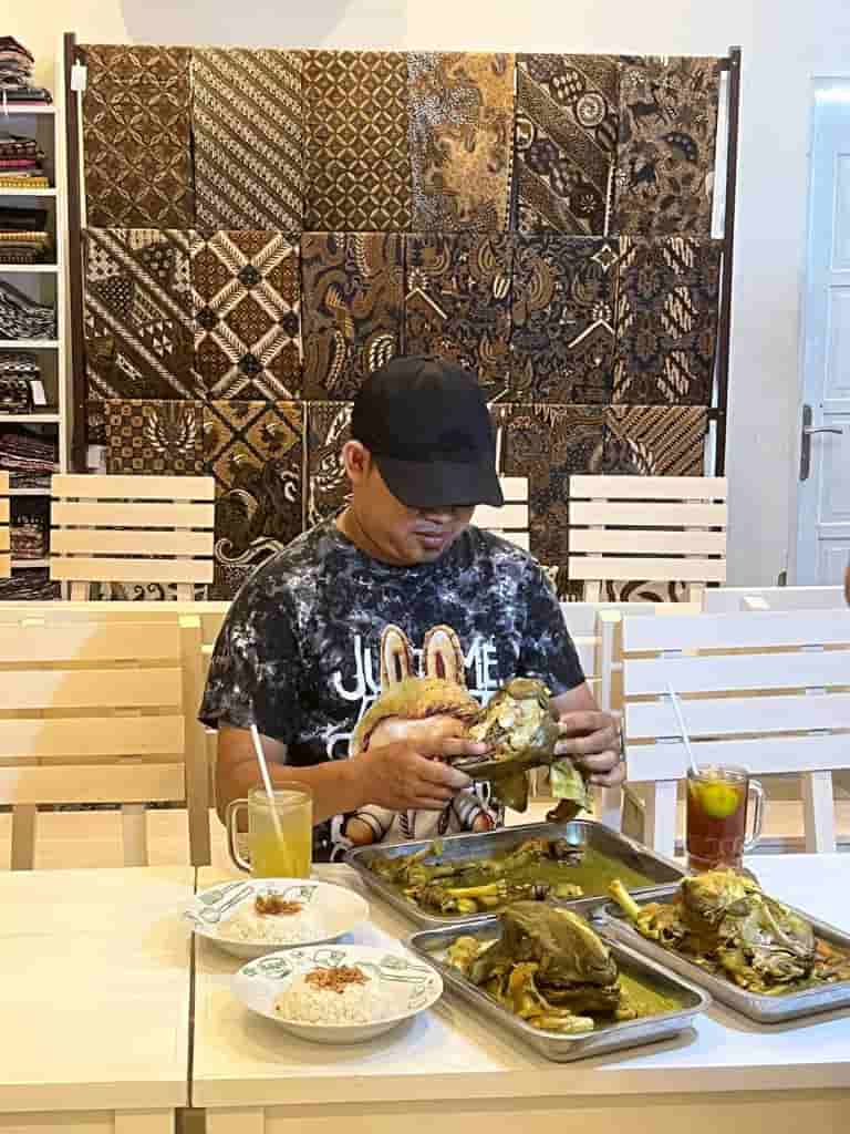 Catering Solo Spesialis Tengkleng dan Sate Buntel Khas, Menu Legendaris untuk Acara Istimewa