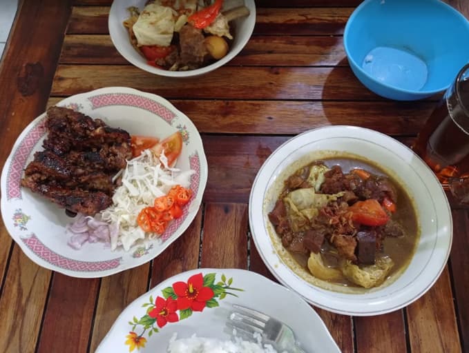 Makanan Khas Solo Favorit Penumpang Stasiun Balapan