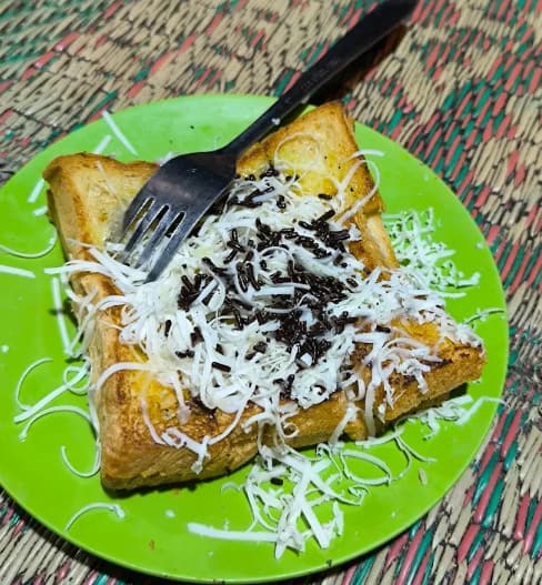 Nongkrong tengah malam di Solo