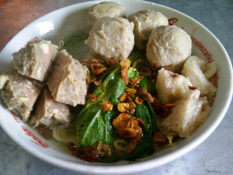  Bakso terkenal  di solo kualitas rasa tak terlupakan 