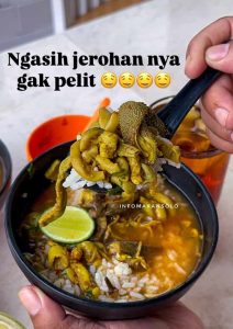 Kuliner Solo 24 Jam di Pawon 24 Jam soto jeroan kambing enak